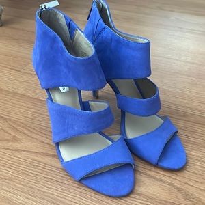 Brand new ladies 4” heels!